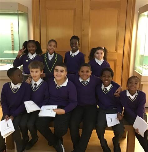 shoreditch park primary school.